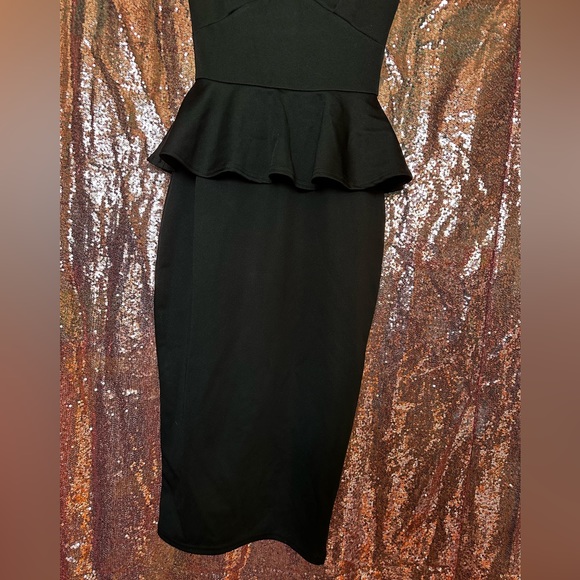 Boohoo Cap Sleeve Peplum Midi Black Dress - Picture 8 of 13